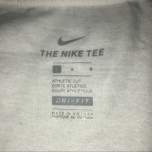 Nike Dri-Fit Tee - Picture 3 of 3